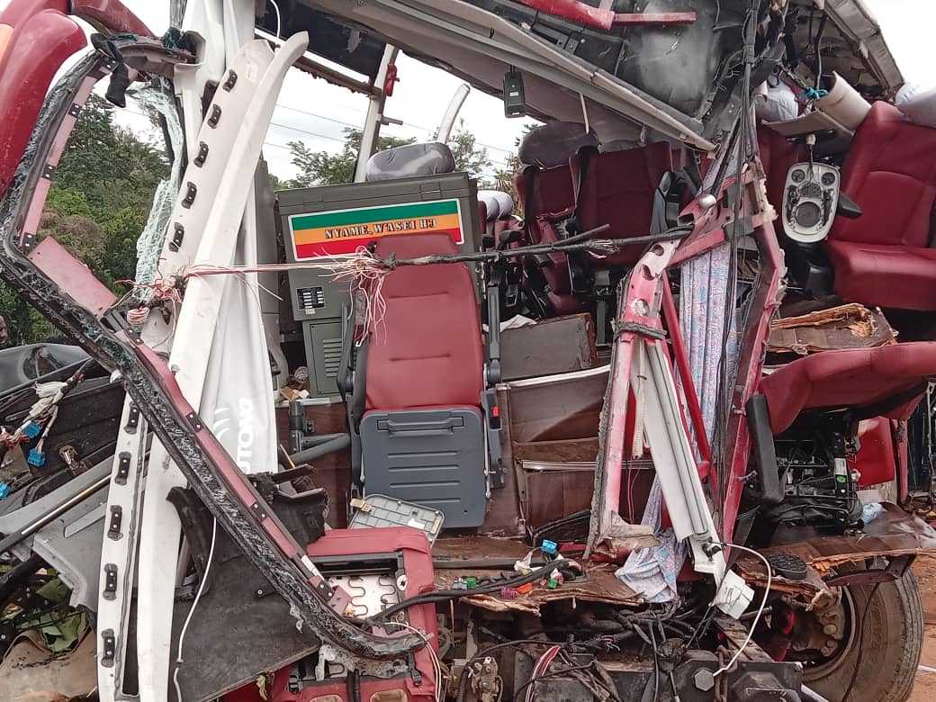 Several passengers feared dead in a gory accident that occurred in Suhum