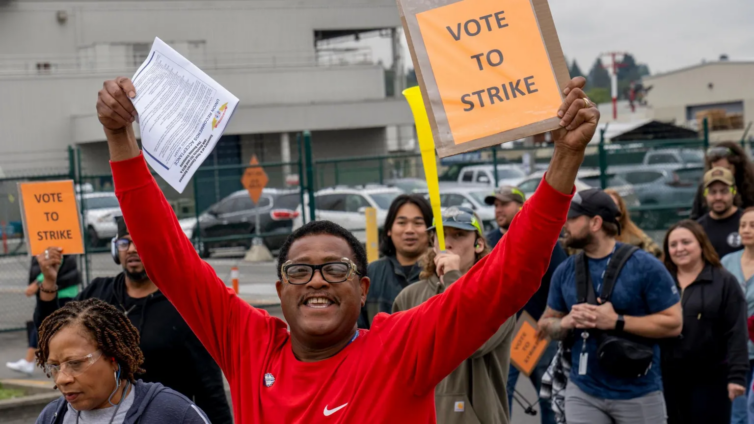 Boeing seeks up to $35bn as costly strike drags on