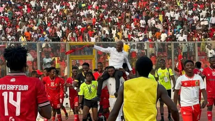 Super Clash report: Albert Amoah’s late strike sinks Accra Hearts of Oak