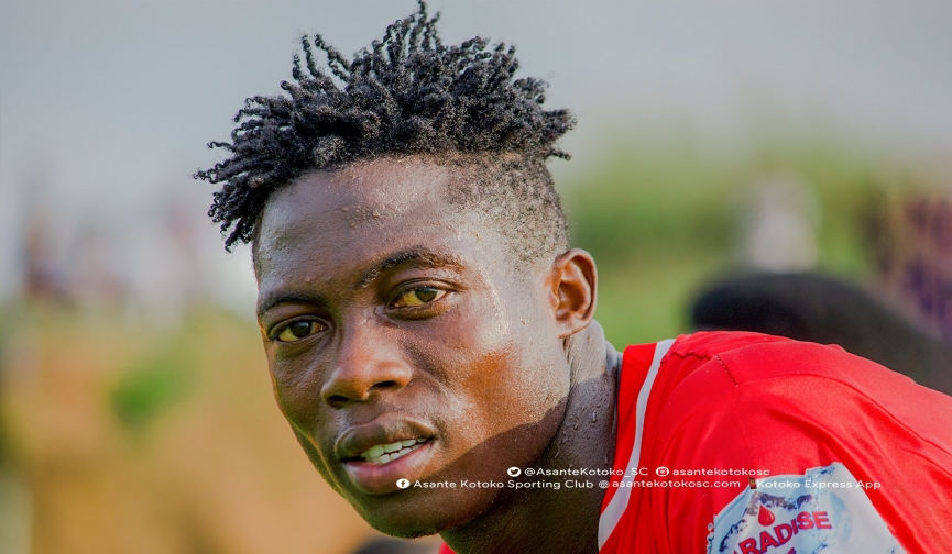 Asante Kotoko: Captain Justice Blay extends contract to 2026