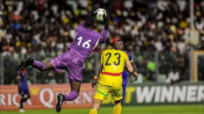 Benjamin Asare | Goalkeeper set for bumper deal at Hearts of Oak Benjamin Asare | Goalkeeper set for bumper deal at Hearts of Oak