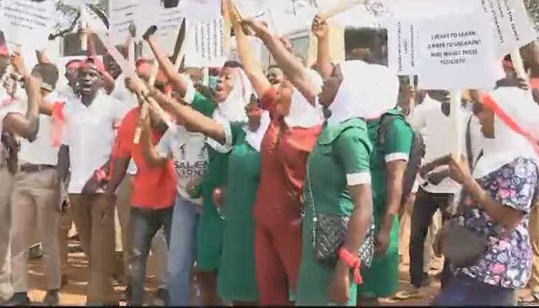 Nurses threaten nationwide strike over delayed conditions of service Nurses threaten nationwide strike over delayed conditions of service