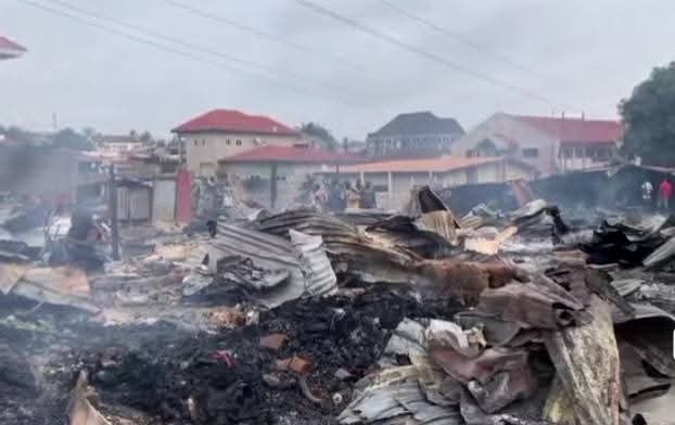 Brokenhearted man sets entire Community ablaze following his girlfriend’s decision to ditch him Brokenhearted man sets entire Community ablaze following his girlfriend’s decision to ditch him