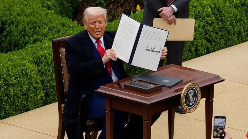 Trump announces 25% tariffs on South Korea and Japan