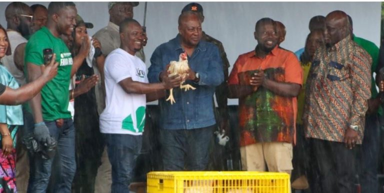 Mahama launches ‘Nkokɔ Nkitinkiti’ project Mahama launches ‘Nkokɔ Nkitinkiti’ project