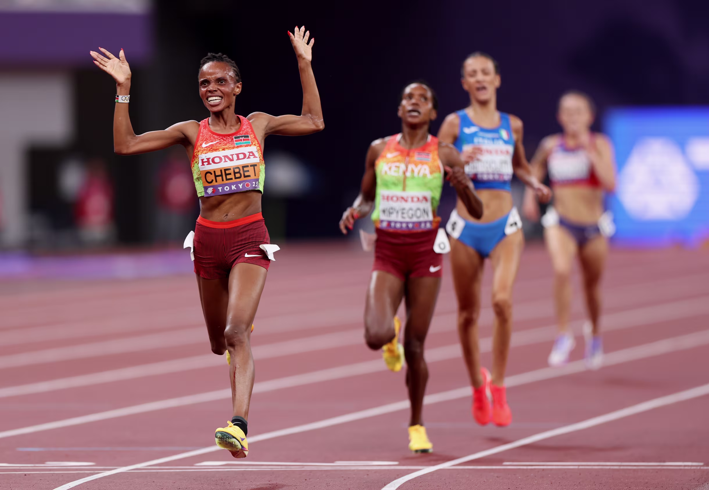 World Athletics Championships: Beatrice Chebet wins gold for Kenya in 5000 meters