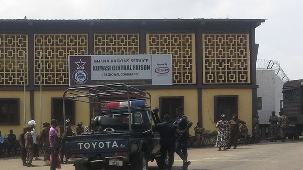 Kumasi: 21-year-old sentenced to 18 months in prison for stealing six boxes of chicken meat