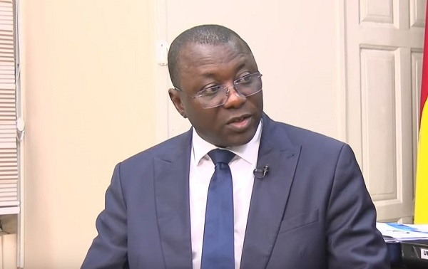 Former Finance Minister calls for legal guardrails against borrowing for consumption