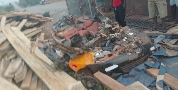 Taxi driver killed as timber truck crashes onto vehicle on Wenchi–Wa highway Taxi driver killed as timber truck crashes onto vehicle on Wenchi–Wa highway