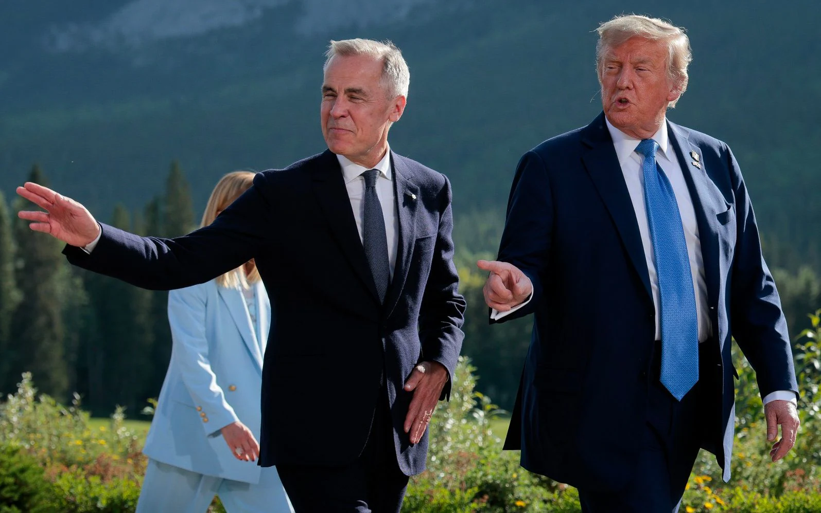 Trump threatens to impose 100% tariff on Canada over trade agreement with China Trump threatens to impose 100% tariff on Canada over trade agreement with China