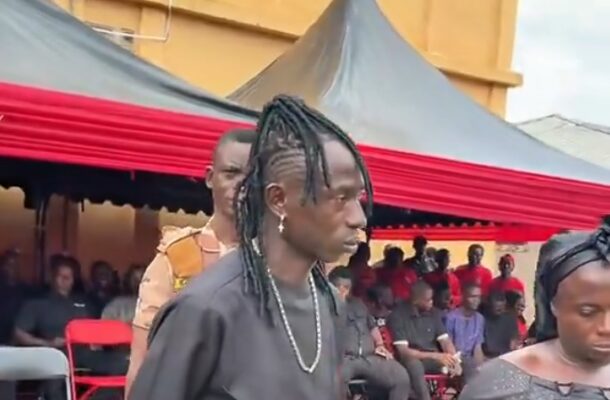 Patapaa breaks down in tears at mother’s one-week memorial Patapaa breaks down in tears at mother’s one-week memorial