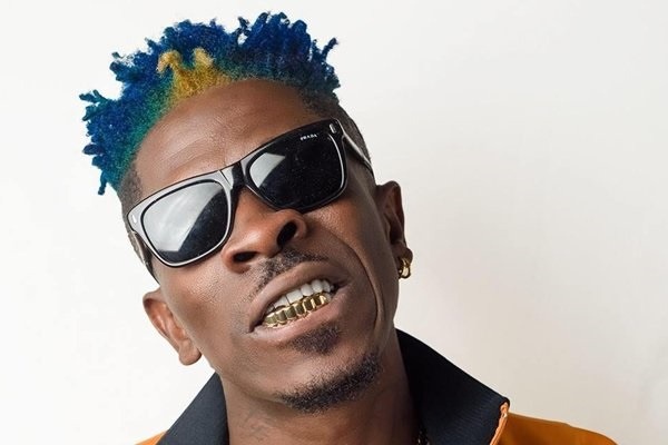 Shatta Wale defends arrested SM blogger