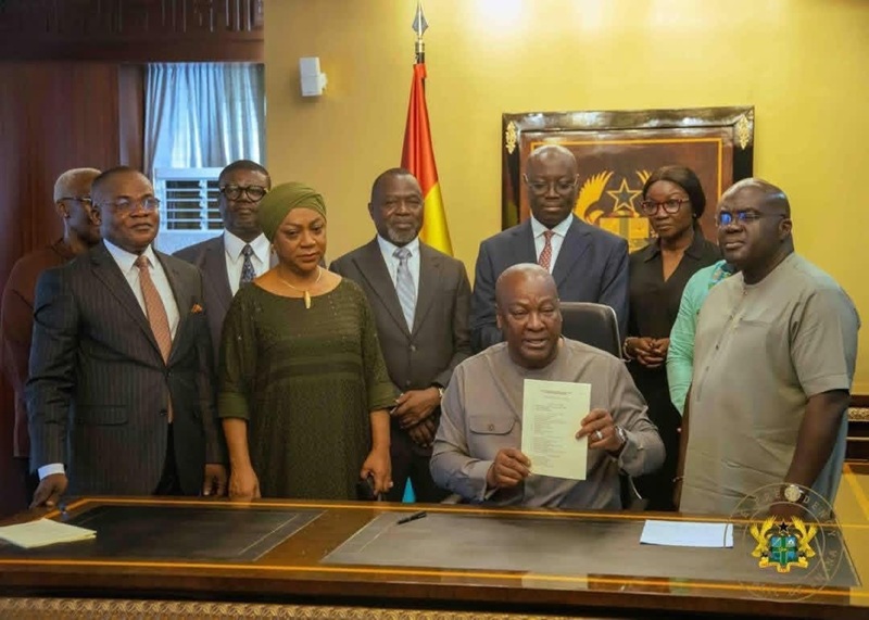Prez. Mahama signs Legal Education Reform Bill