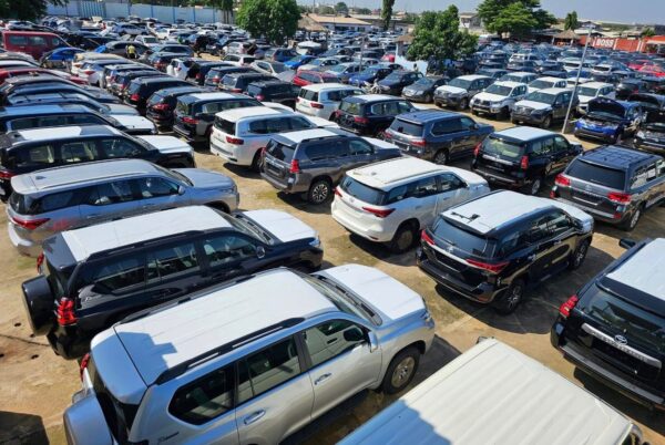 Car dealers chase Chinese auto dealers over unfair trade Car dealers chase Chinese auto dealers over unfair trade