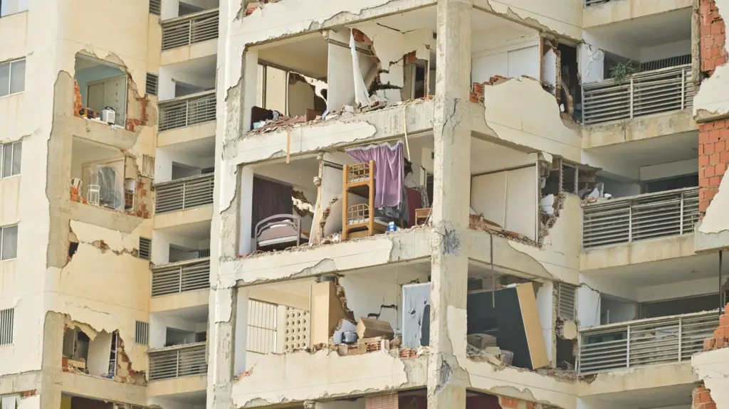 Twin earthquakes devastate Venezuela, hundreds dead and thousands missing