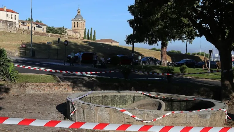 Boy, 13, dies as fountain collapses during Spain’s World Cup celebrations Boy, 13, dies as fountain collapses during Spain’s World Cup celebrations