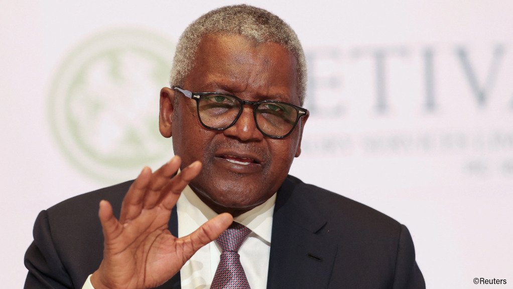 Dangote refinery signs IPO documents, unveils $14bn expansion plan