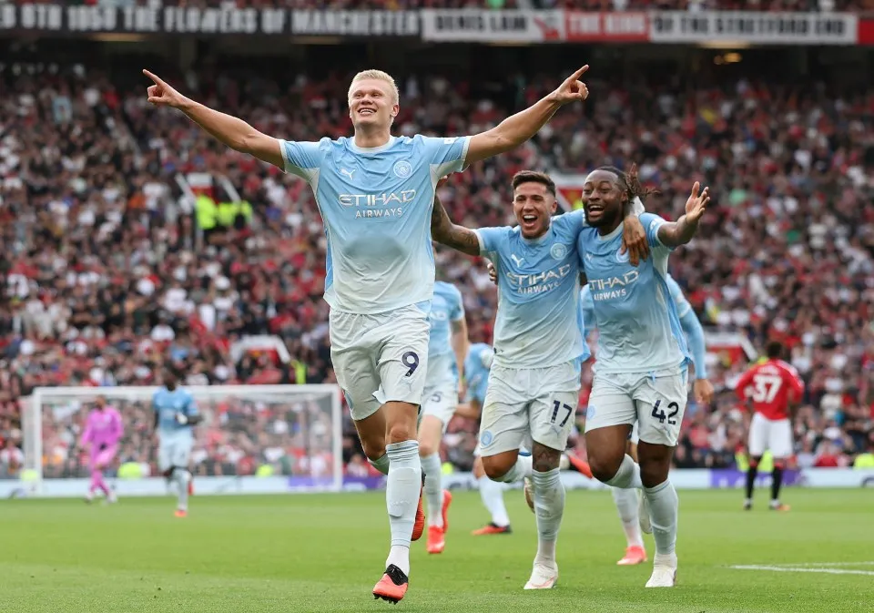 Haaland fires 10-man City to controversial win at Man Utd