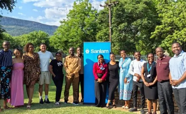 Sanlam Summer School brings 12 African financial journalists together in South Africa Sanlam Summer School brings 12 African financial journalists together in South Africa