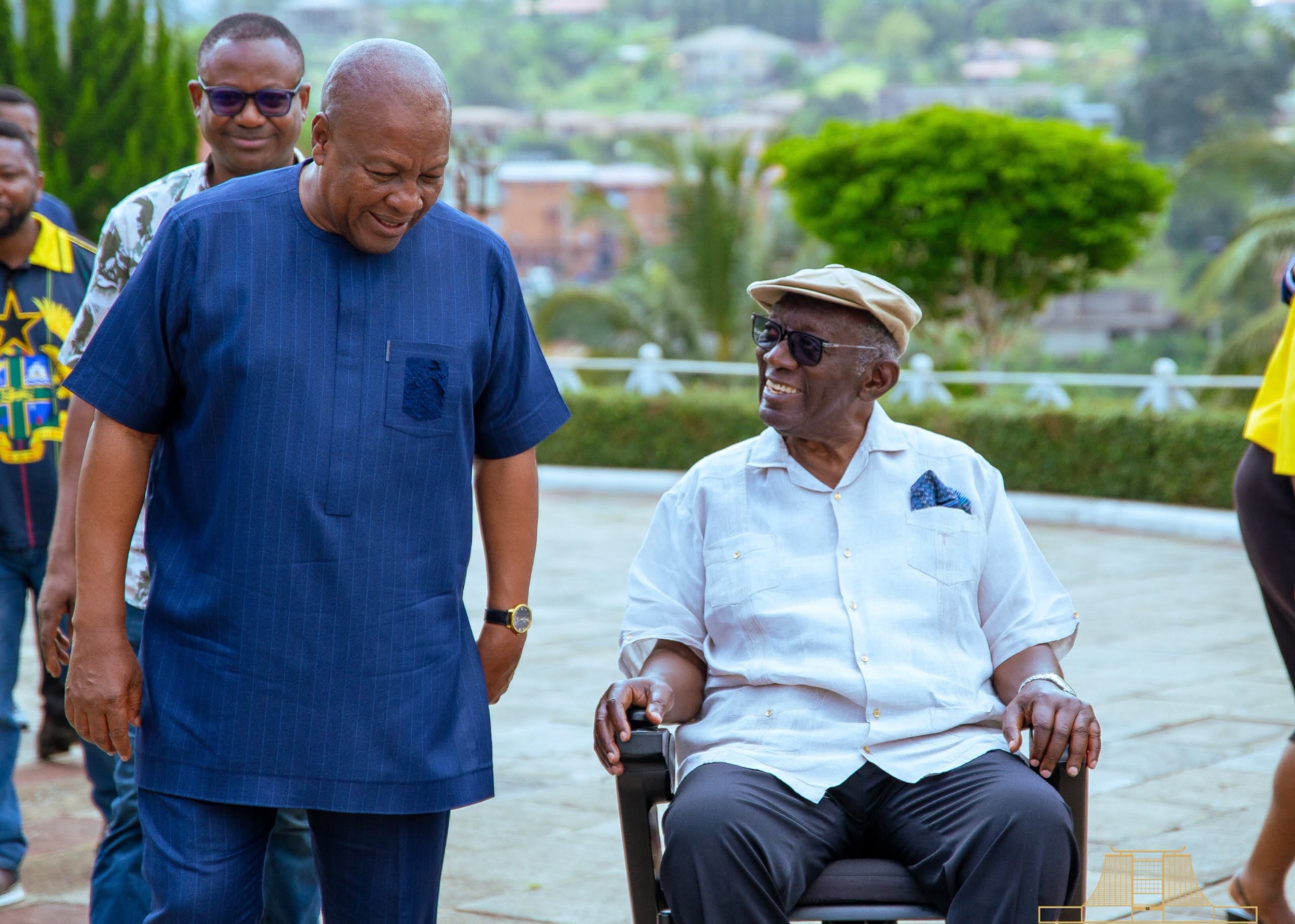 PHOTOS: Mahama visits former President Kufuor PHOTOS: Mahama visits former President Kufuor